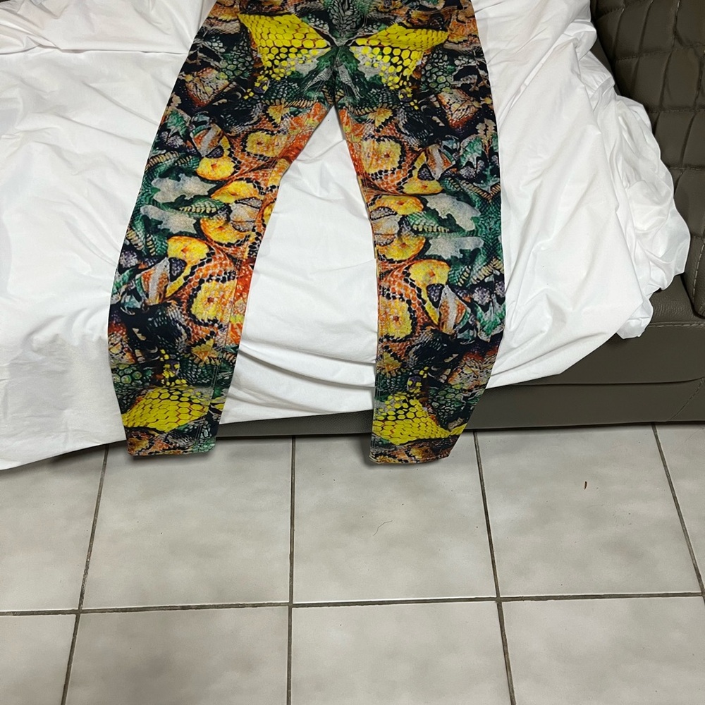 Vibrant Multicolor Patterned Leggings